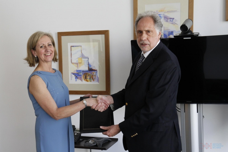 01__tomada-de-posse-da-diretora-da-escola-superior-de-danca_04