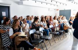 foto equipas na sala de formação